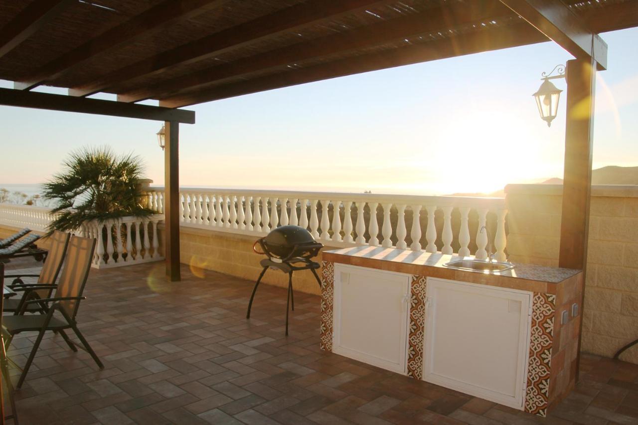 Villa El Palomar Azul With Pool And Sea View Benajarafe Exteriér fotografie